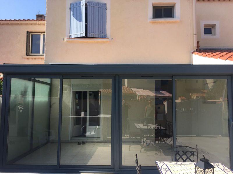 Véranda avec porte coulissante sur Châteauneuf-les-Martigues